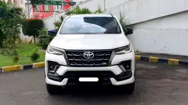Km13rb toyota fortuner vrz gr sport 2024 putih diesel tangan pertama
