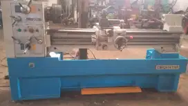 Mesin bubut panjang 1,5m