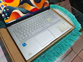Laptop asus vivobook K513E premium , kondisi istimewa