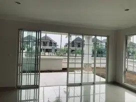 Rumah Siap Huni View Danau di Podomoro Park Bandung