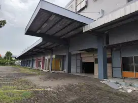 Bangunan komersial dijual ex supermarket