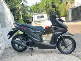 Honda beat deluxe cbs iss 2023 LOW KM Pajak Panjang