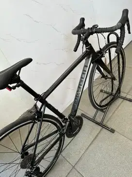 Strattos S5 Black