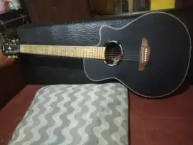 Gitar akustik yamaha
