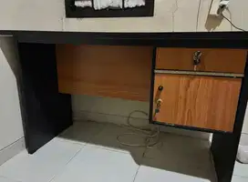 Meja dan Kursi kantor murah