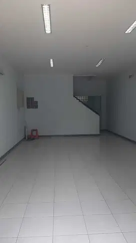 Ruko di Taman Kopo Indah 3 Siap Pakai Strategis Murah