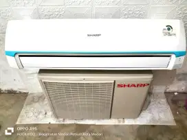 AC SHARP THAILAND 2 PK LIKE NEW SEPERTI BARU