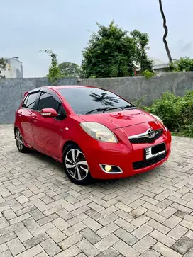 YARIS E 1.5 AT 2012