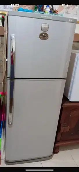 Kulkas LG 2 pintu