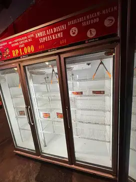Showcase Chiller 3 Pintu
