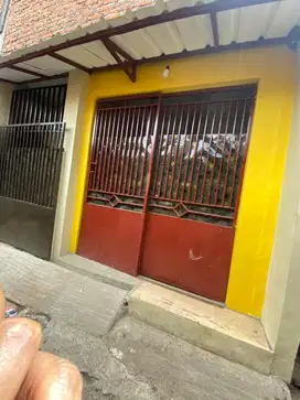 Dikontrakan/Disewakan 1 rumah 2,5 lantai dekat pasar cicaheum