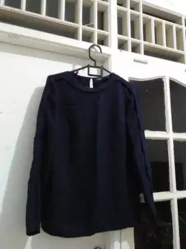 Atasan polos biru dongker