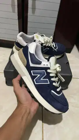 New Balance U574LGBB