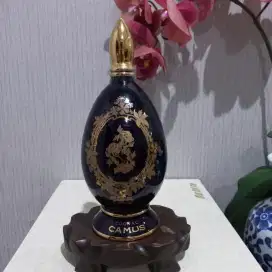 Botol antik camus porcelain egg 24K gold langka