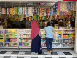 RUKO STRATEGIS UNTUK SEMUA USAHA DI JALAN UTAMA