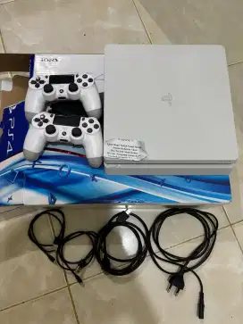 PlayStation 4 1TB