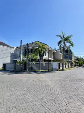 Araya2 jual rumah hook new Gress mewah di jalan kembar Boulevard