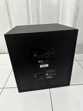 subwoofer KEF C4