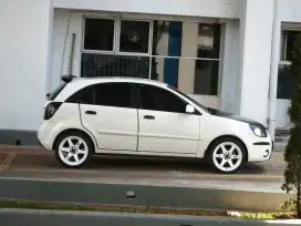 Kia pride rio A/T
