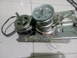 Gearbox dan dinamo mesin cuci Electrolux
