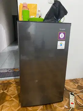 KULKAS SHARP 1 PINTU