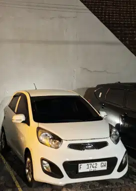 KIA PICANTO 2012 PUTIH