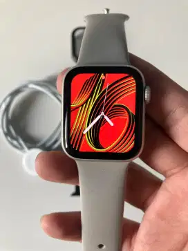 Apple watch series SE 2 40mm ex ibox