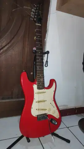 Gitar stratocaster silvertone made in korea SETARA SQUIER