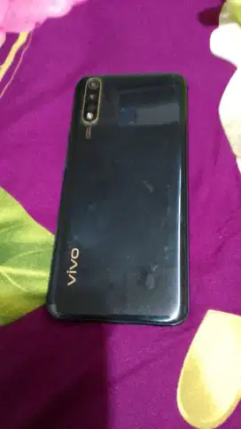 Dijual Handpone Vivo Y19 warna black navy