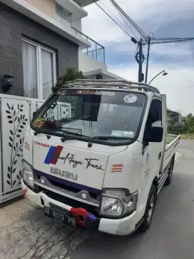 Jasa angkut traga