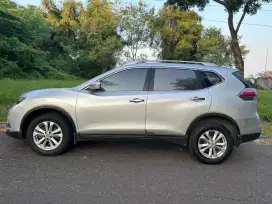 Nissan New Xtrail tahun 2015.