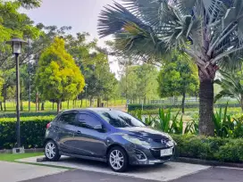 Mazda2 2012 automatic tipe R warna abu hatcback lokasi Bandung