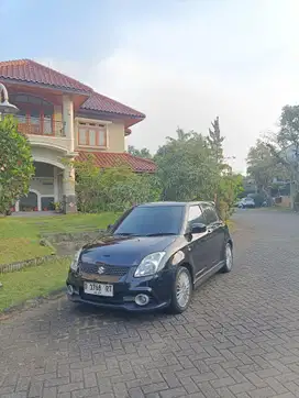 Suzuki Swift 2010 Bensin