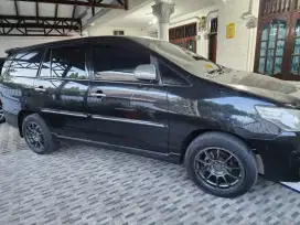 Dijual Toyota innova Bensin Otomatis A/T tahun 2014