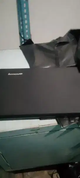 Laptop lenovo CORE i3