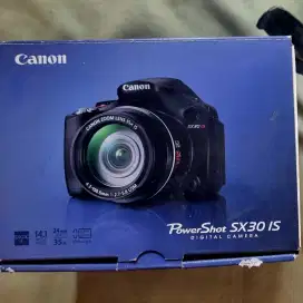 Kamera DSLR Canon SX30-IS