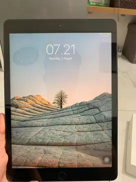 Ipad 8 32GB Wifi plus Apple Pencil