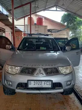 JUAL MOBIL PAJERO