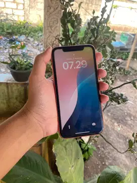 Iphone xr 64gb ex inter pakean lama aktivasi nya jadi aman sinyal