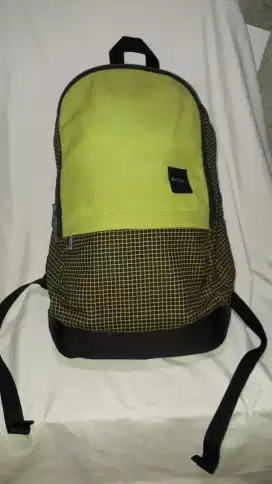 Tas gendong merk reebok original sport station