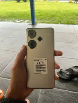 Poco f6 8/256 Snapdragon 8s Gen3