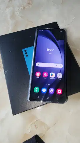 Samsung Z Fold 5