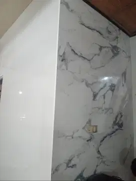 Tukang pasang granit dan kramik