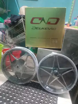 Velg vnd DELKEVIC PALANG bintang laut SILVER HOLOGRAM chrome ring 14