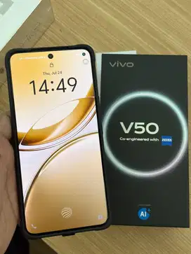 VIVO V50 5G 12/256GB Mulus Kaya baru fullset BATTERY BADAK ADEM STABIL