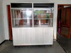 Jual Etalase Bekas