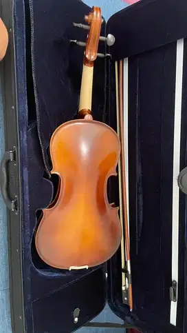 Violin / Biola Universal SVM-90 4/4
