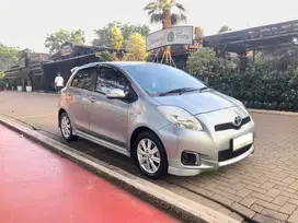 Toyota Yaris 1.5 E M/T 2012