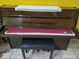 Jual piano merk Yamaha