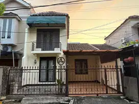Dikontrakkan : Rumah 2 lantai di Graha Cinere, dekat pintu tol Desari